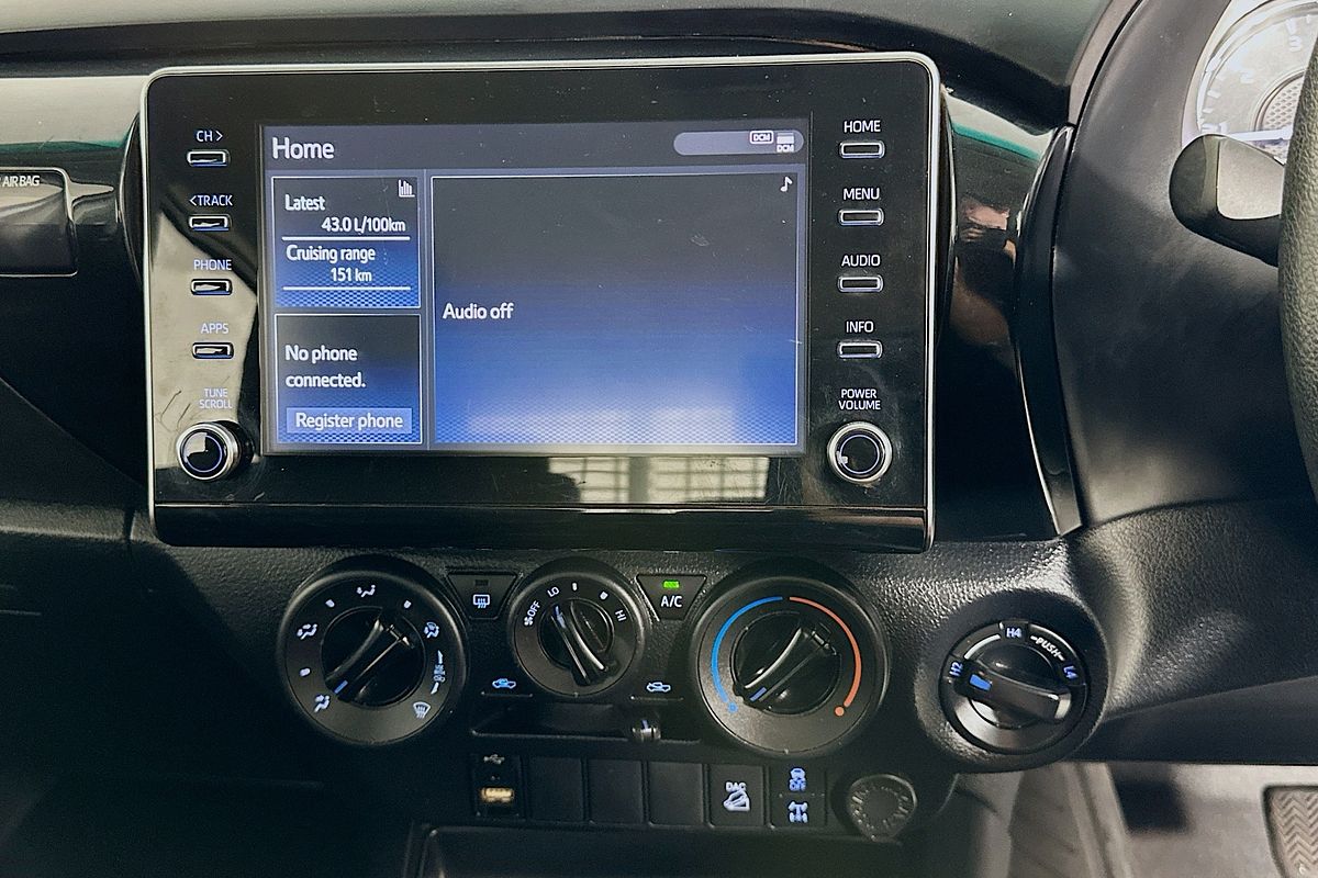 2021 Toyota HILUX SR (4x4) GUN126R FACELIFT 4X4