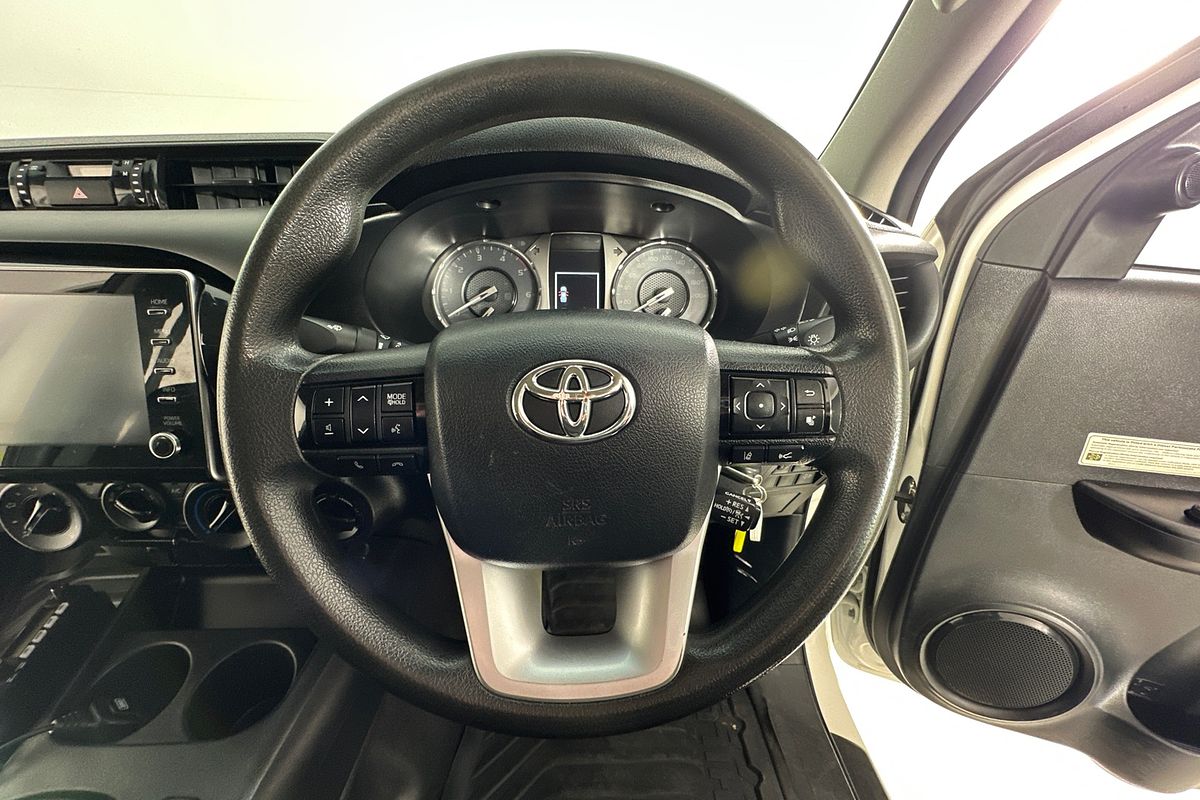 2021 Toyota HILUX SR (4x4) GUN126R 4X4