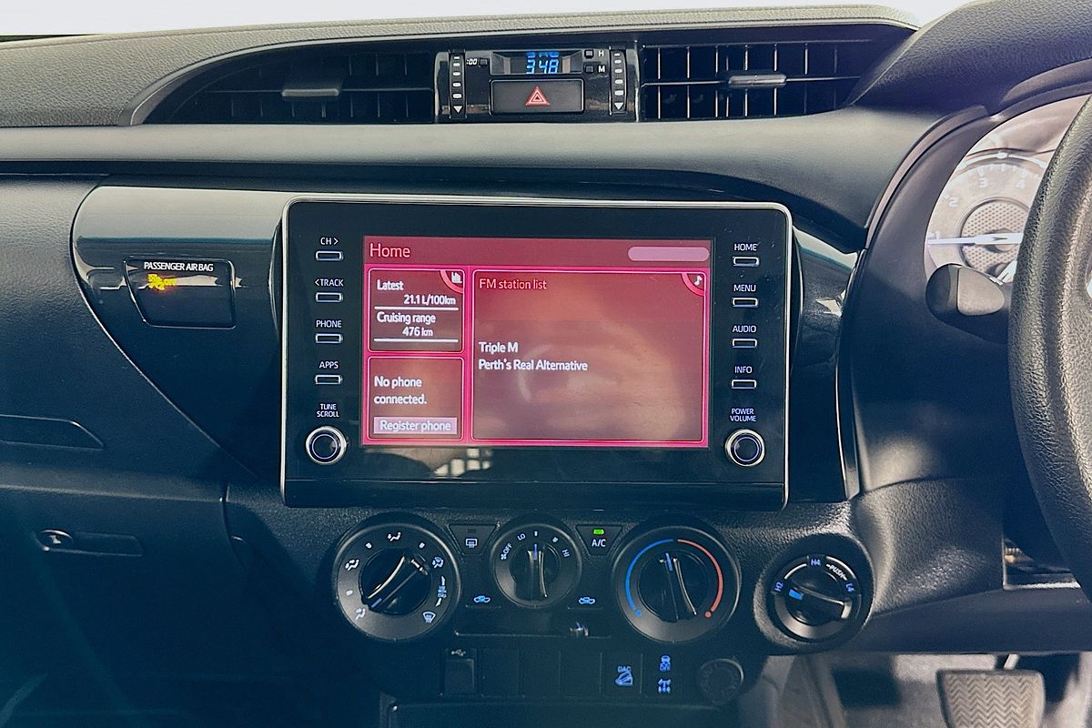 2021 Toyota HILUX SR (4x4) GUN126R 4X4