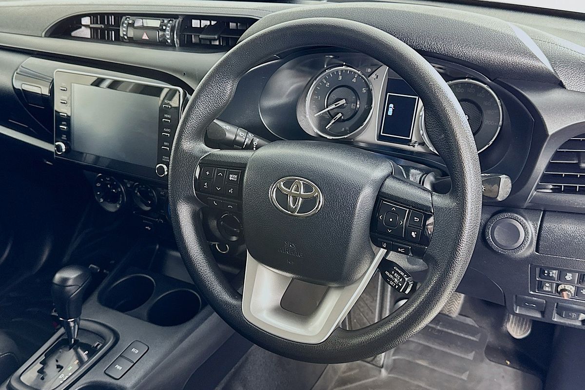 2024 Toyota HILUX SR (4x4) GUN126R FACELIFT 4X4