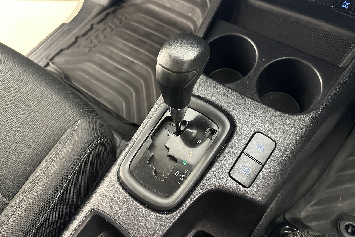 2021 Toyota HILUX SR (4x4) GUN126R 4X4