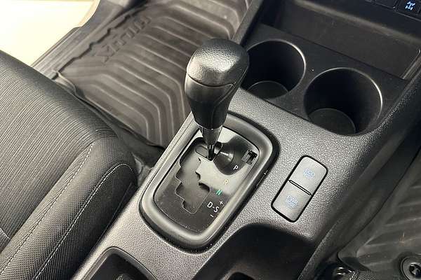 2021 Toyota HILUX SR (4x4) GUN126R 4X4