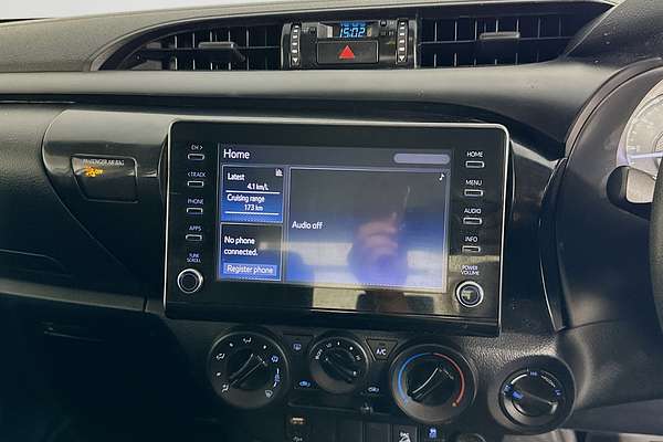 2020 Toyota HILUX SR (4x4) GUN126R FACELIFT 4X4