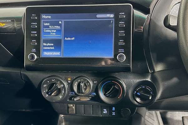 2021 Toyota HILUX SR (4x4) GUN126R FACELIFT 4X4
