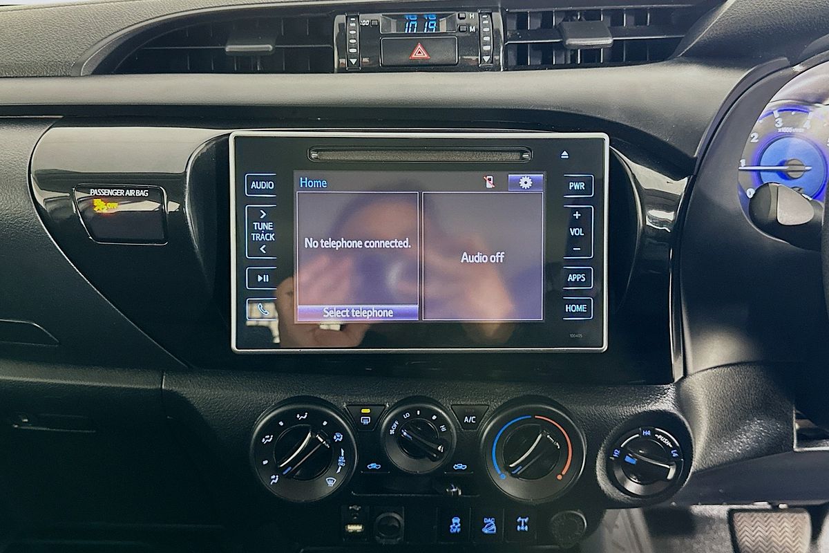 2019 Toyota HILUX SR (4x4) GUN126R MY19 UPGRADE 4X4