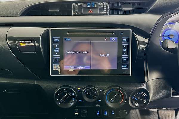 2019 Toyota HILUX SR (4x4) GUN126R MY19 UPGRADE 4X4