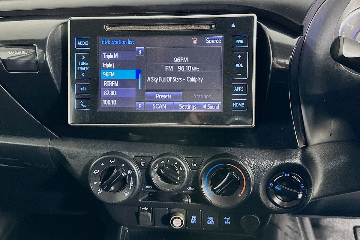 2019 Toyota HILUX SR (4x4) GUN126R MY19 4X4