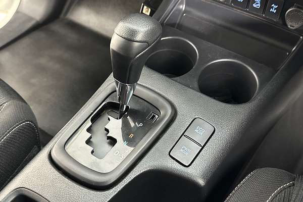 2020 Toyota HILUX SR (4x4) GUN126R MY19 UPGRADE 4X4