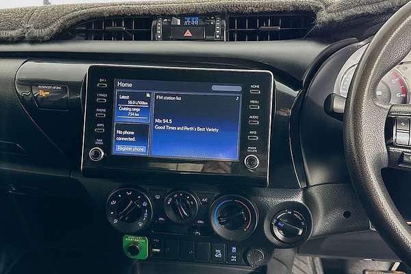 2021 Toyota HILUX SR (4x4) GUN126R FACELIFT 4X4