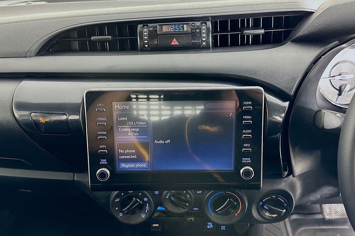 2021 Toyota HILUX SR (4x4) GUN126R FACELIFT 4X4