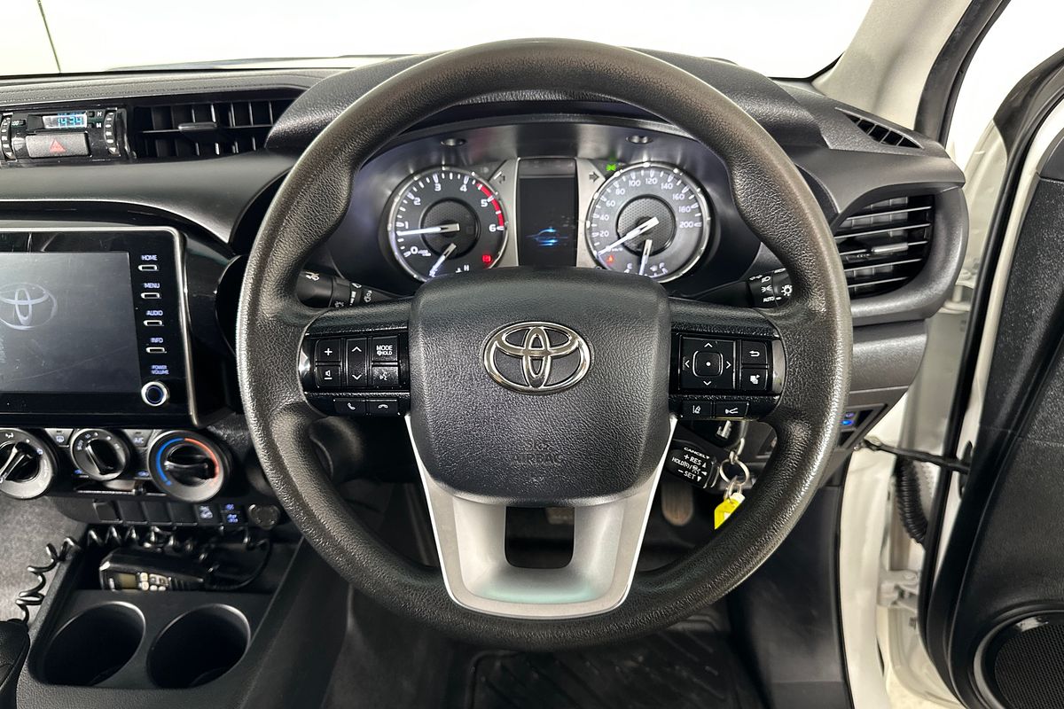 2022 Toyota HILUX SR (4x4) GUN126R 4X4