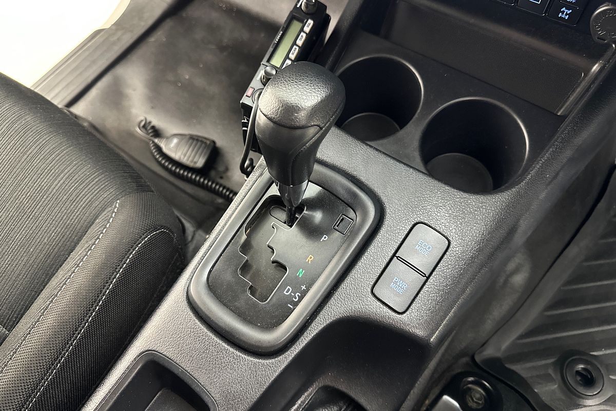 2021 Toyota HILUX SR (4x4) GUN126R FACELIFT 4X4