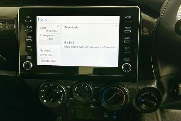 2020 Toyota HILUX SR (4x4) GUN126R FACELIFT 4X4