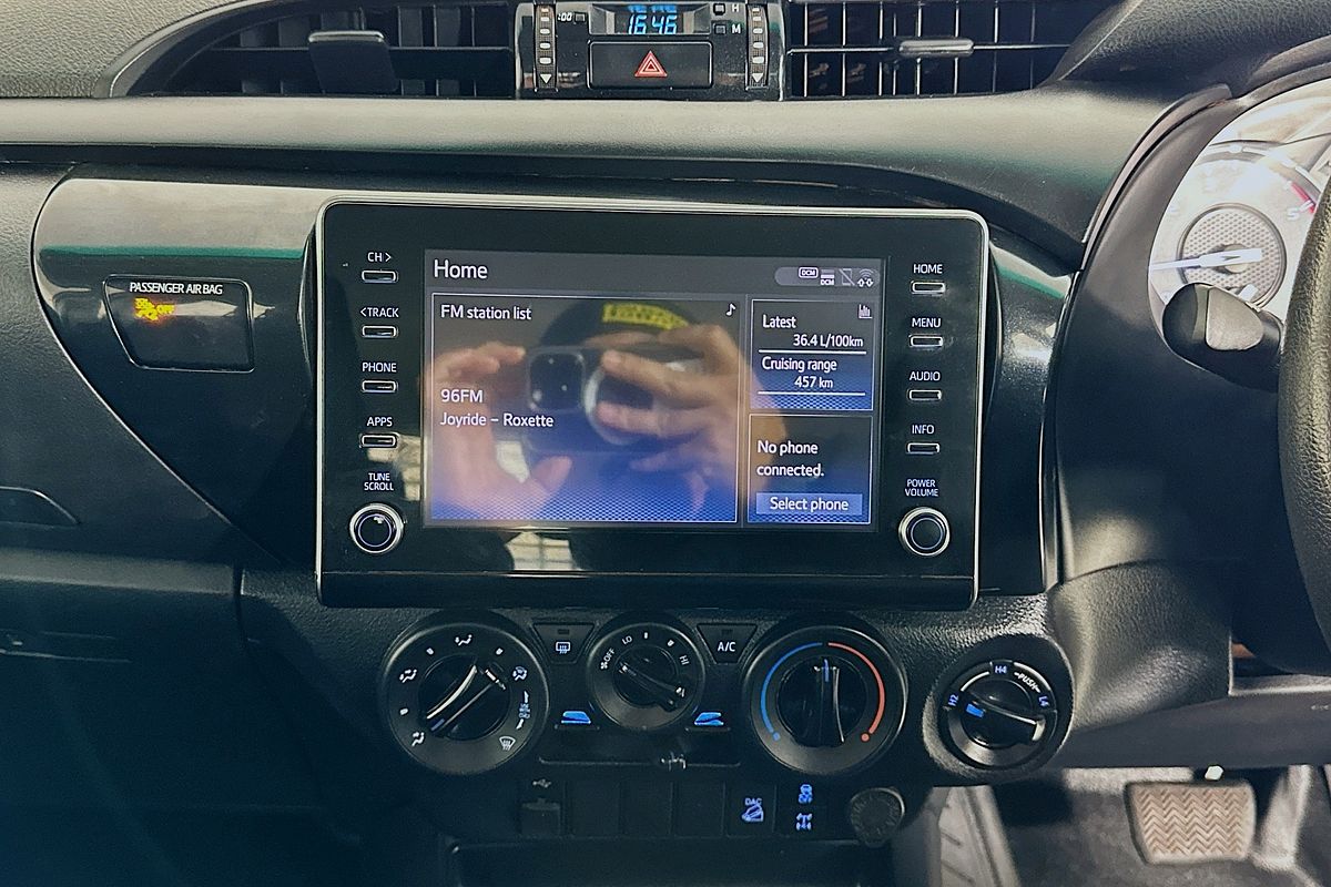 2021 Toyota HILUX SR (4x4) GUN126R 4X4