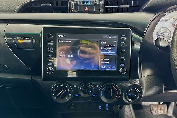2021 Toyota HILUX SR (4x4) GUN126R 4X4