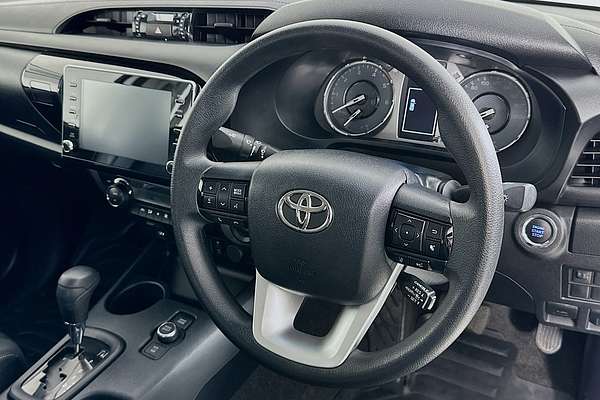 2024 Toyota HILUX SR 48V (4x4) GUN126R 4X4