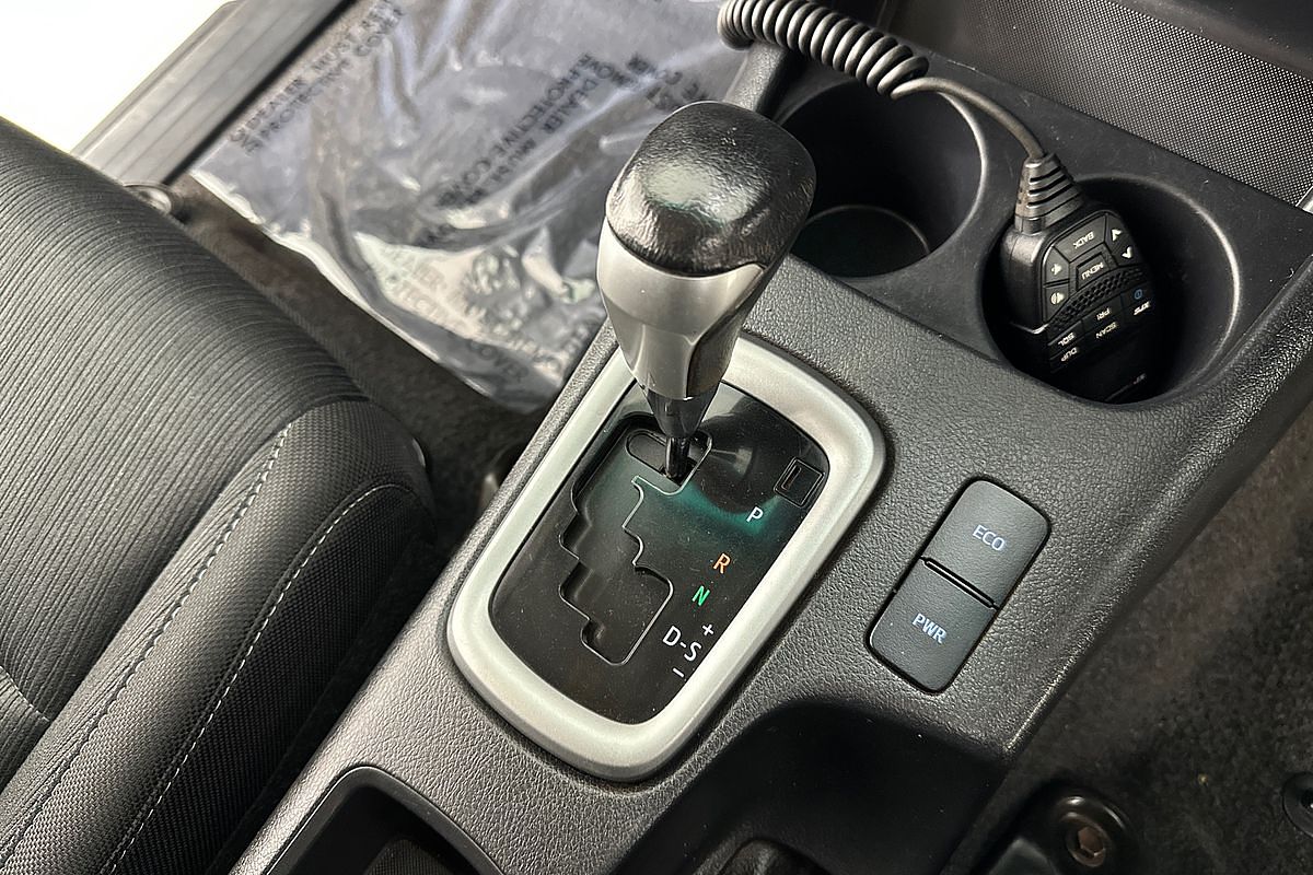 2021 Toyota HILUX SR5 (4x4) GUN126R 4X4