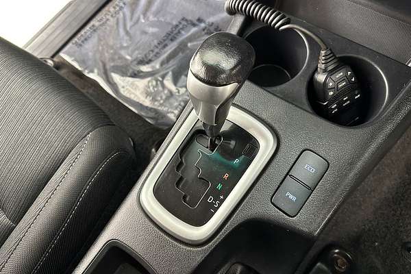 2021 Toyota HILUX SR5 (4x4) GUN126R 4X4