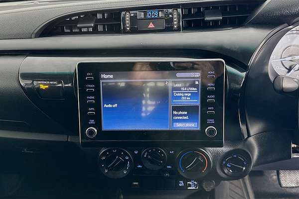 2021 Toyota HILUX SR (4x4) GUN126R FACELIFT 4X4