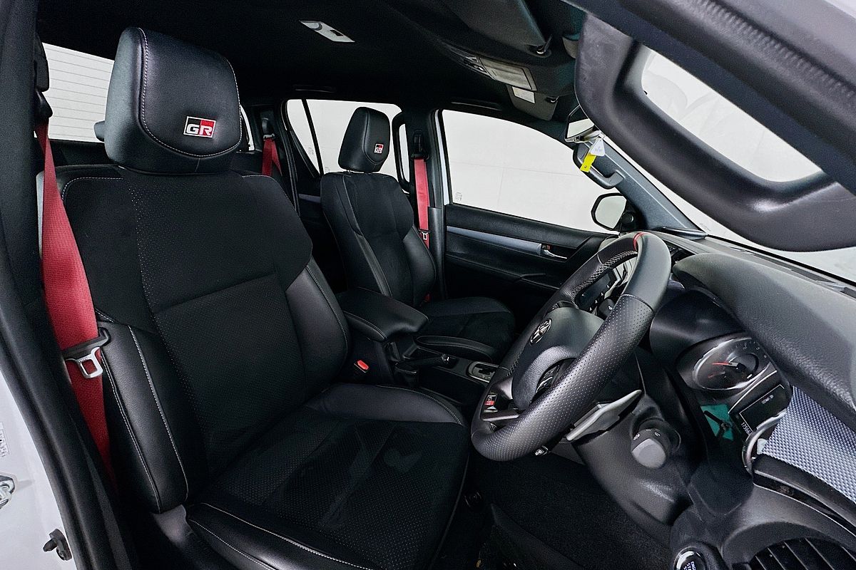 2024 Toyota HILUX GR-SPORT (4x4) GUN126R 4X4