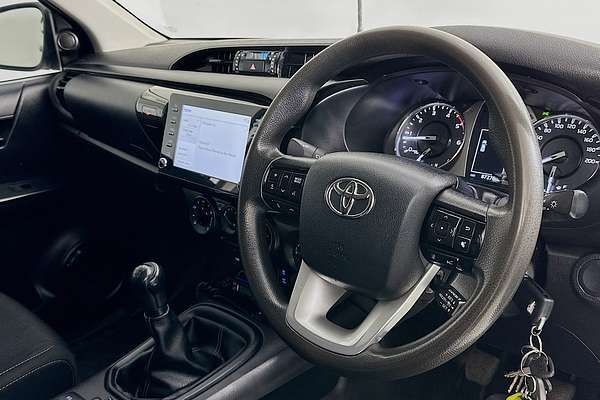 2022 Toyota HILUX SR (4x4) GUN126R 4X4