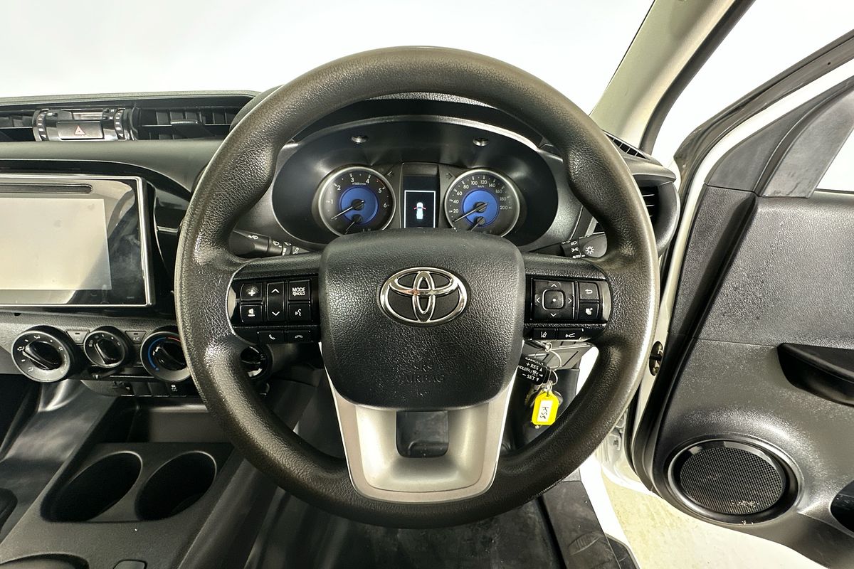 2019 Toyota HILUX SR (4x4) GUN126R MY19 4X4