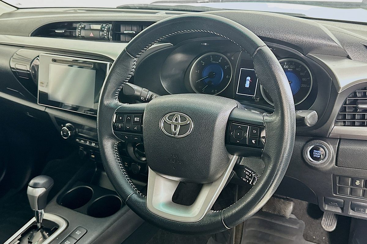 2018 Toyota HILUX SR5 (4x4) GUN126R MY17 4X4