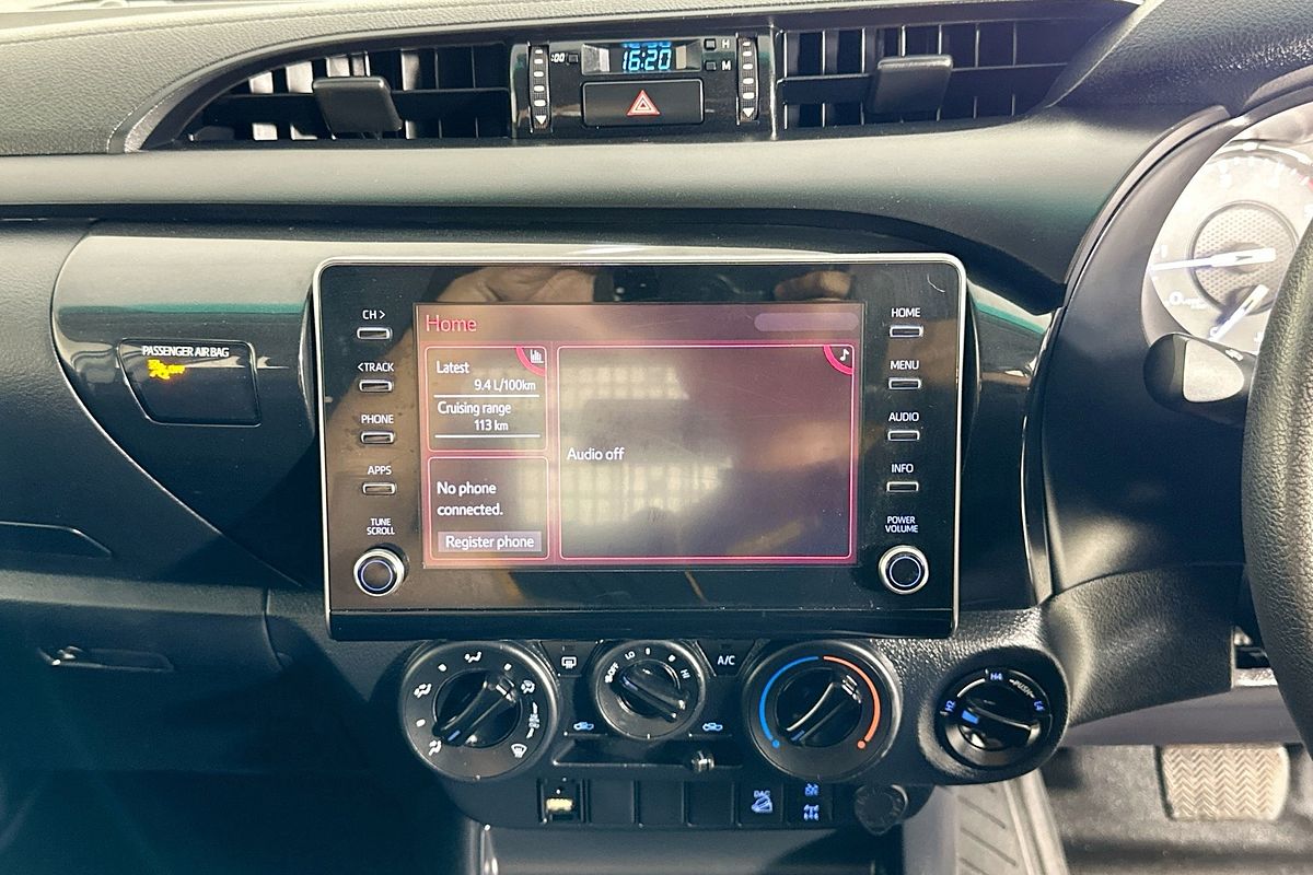 2021 Toyota HILUX SR (4x4) GUN126R FACELIFT 4X4