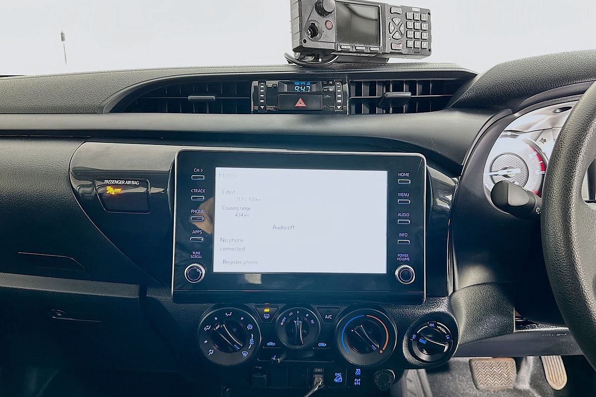 2021 Toyota HILUX SR (4x4) GUN126R 4X4