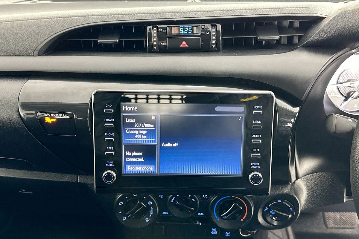 2021 Toyota HILUX SR (4x4) GUN126R FACELIFT 4X4