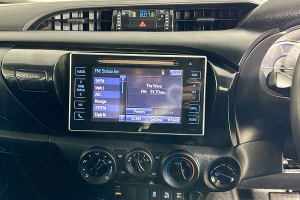 2018 Toyota HILUX SR (4x4) GUN126R MY17 4X4