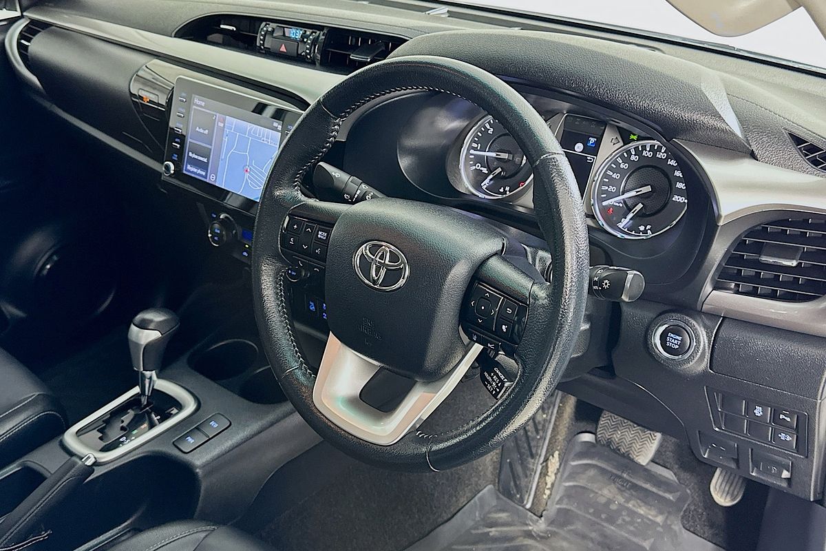 2021 Toyota HILUX SR5+ (4x4) GUN126R FACELIFT 4X4