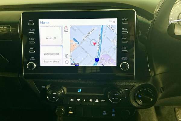 2021 Toyota HILUX SR5 (4x4) GUN126R FACELIFT 4X4