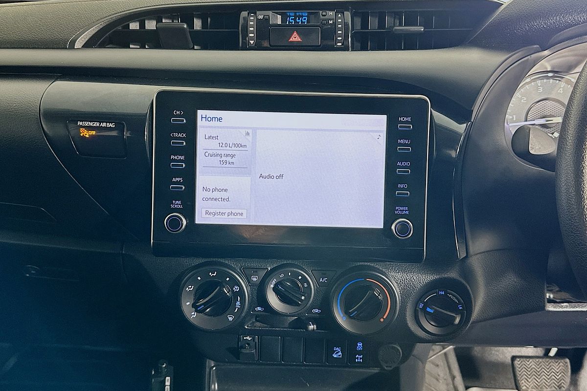 2021 Toyota HILUX SR (4x4) GUN126R FACELIFT 4X4