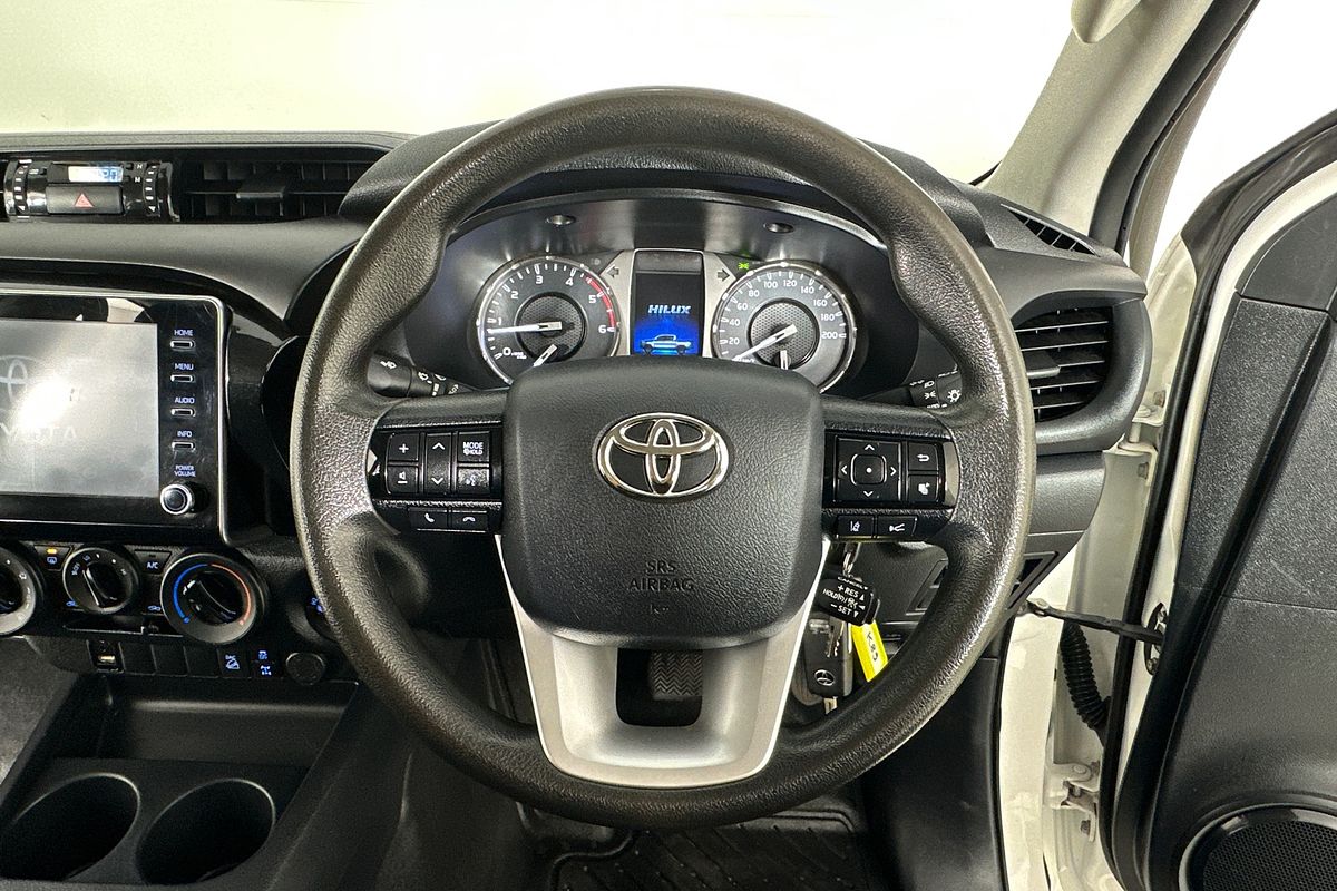 2022 Toyota HILUX SR (4x4) GUN126R 4X4