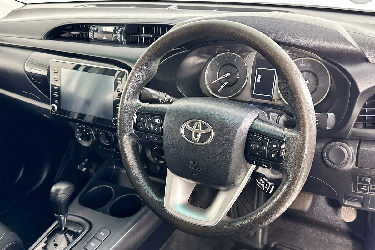 2022 Toyota HILUX SR (4x4) GUN126R 4X4