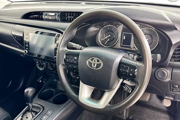 2022 Toyota HILUX SR (4x4) GUN126R 4X4