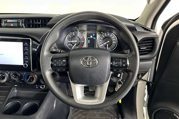 2022 Toyota HILUX SR (4x4) GUN126R 4X4