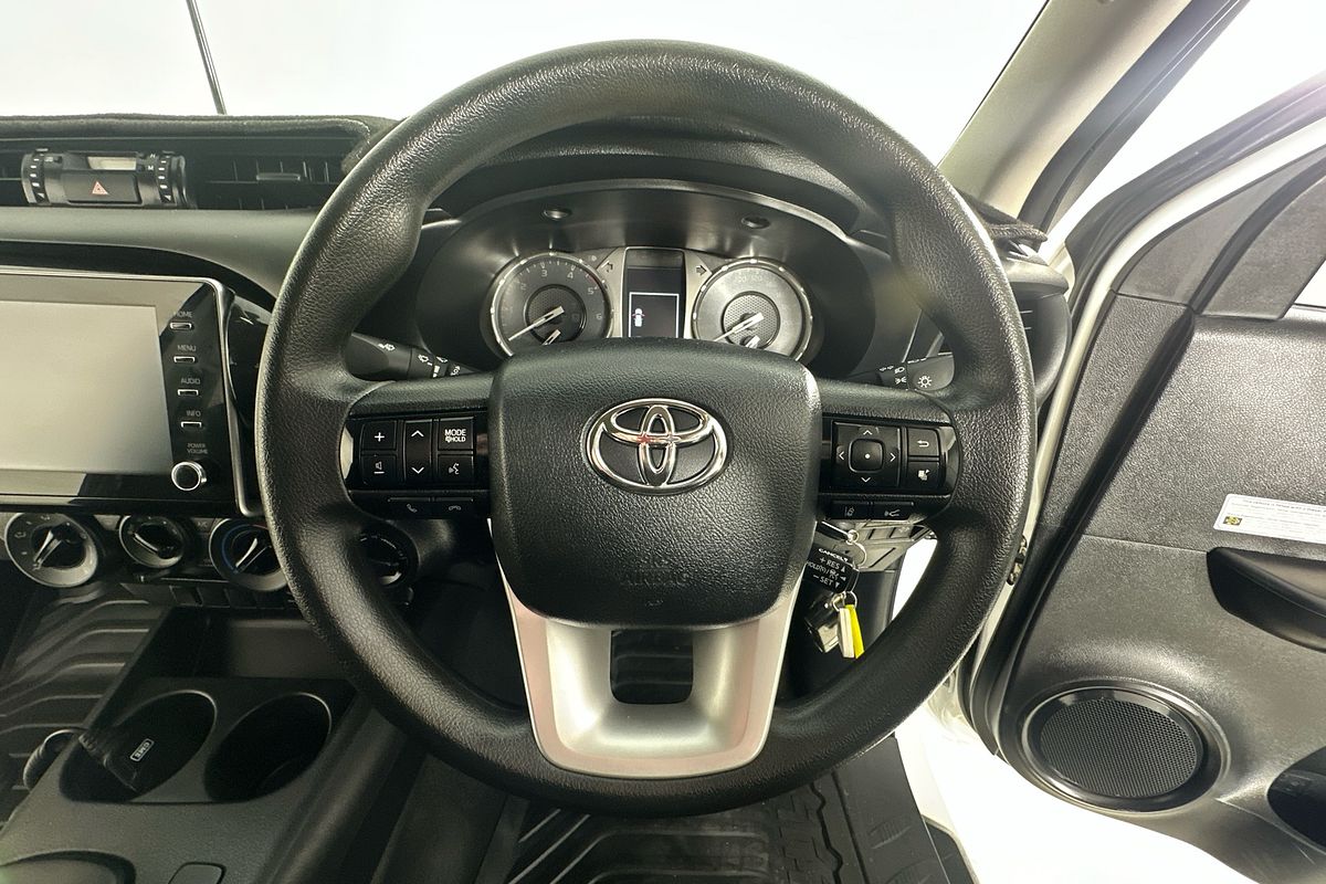 2022 Toyota Hilux SR (4x4) GUN126R 4X4