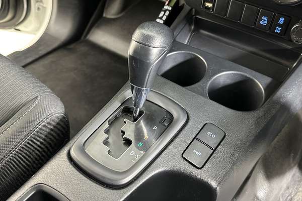 2023 Toyota HILUX SR (4x4) GUN126R 4X4