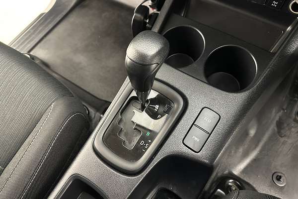 2023 Toyota HILUX SR (4x4) GUN126R 4X4