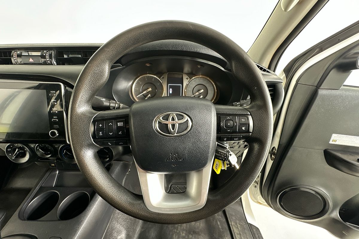 2021 Toyota HILUX SR (4x4) GUN126R 4X4