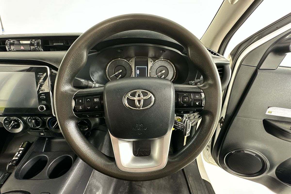 2021 Toyota HILUX SR (4x4) GUN126R 4X4