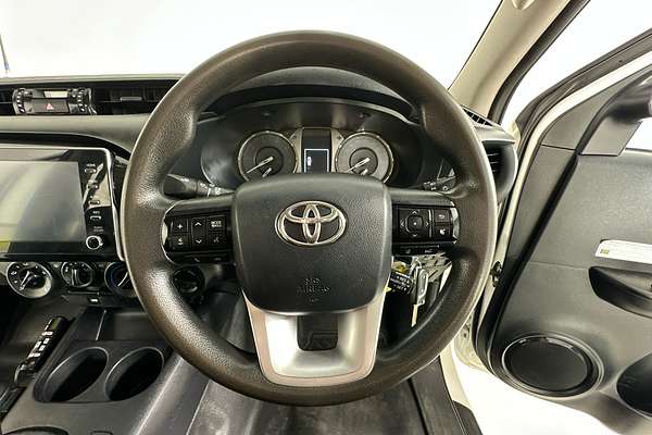 2021 Toyota HILUX SR (4x4) GUN126R 4X4