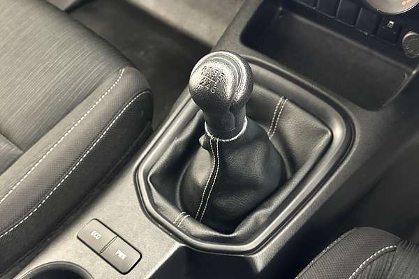 2022 Toyota HILUX SR HI-RIDER (4x2) GUN136R REAR WHEEL DRIVE
