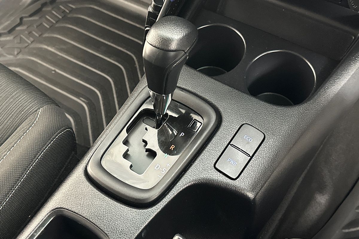 2024 Toyota HILUX SR (4x4) GUN126R 4X4