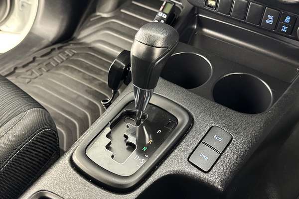 2022 Toyota HILUX SR (4x4) GUN126R 4X4