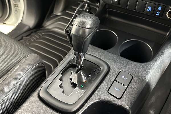 2024 Toyota HILUX SR (4x4) GUN126R 4X4