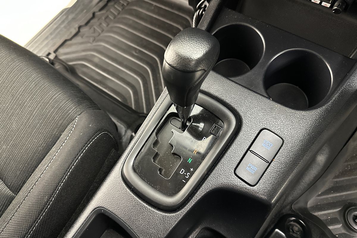 2021 Toyota HILUX SR (4x4) GUN126R 4X4