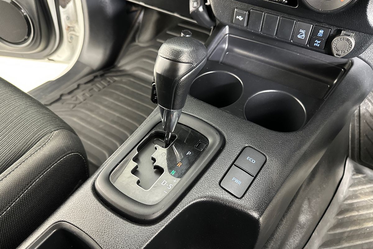 2024 Toyota HILUX SR (4x4) GUN126R 4X4
